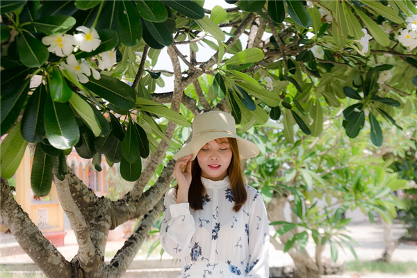 鼻梁塌陷面相如何